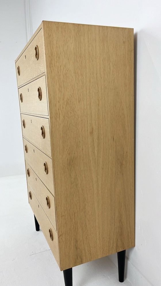 Cassettiera svedese vintage in impiallacciatura di rovere – Cassettiere, Legno (photo 14 of 15)