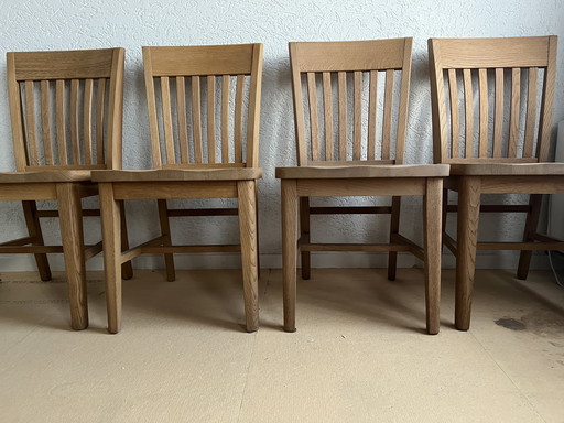 4 Esszimmerstühle aus Eiche, die mit Lauge behandelt wurden