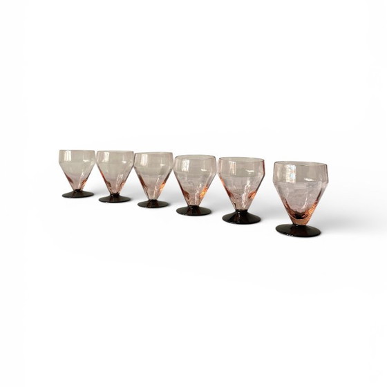 6 kleine Art-Deco-Wein- oder Wassergläser mit Stiel in Rosa und Schwarz, 7 cl – Gläser & Karaffe, Glass (photo 9 of 9)