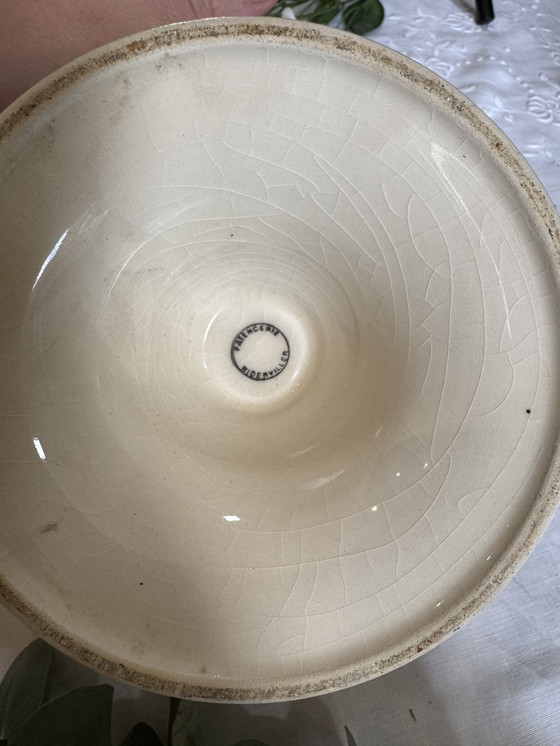 Image 1 of Gesneden fruit op een standaard