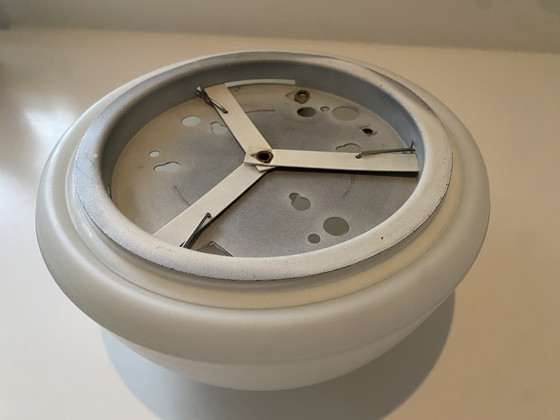 Image 1 of Deckenleuchte/Wandleuchte im Mid-Century-Stil aus weißem, mattem Glas – Gispen-Stil