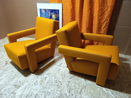 Image 1 of CASSINA Paire de fauteuils Utrecht 637 NEUF 2026 en laine KVARD Moutarde par Gerrit Rietveld