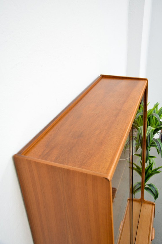 Image 1 of Vetrina vintage anni '60 in noce