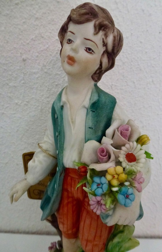 Image 1 of 2x Vintage Capodimonte figurines, hand-painted.