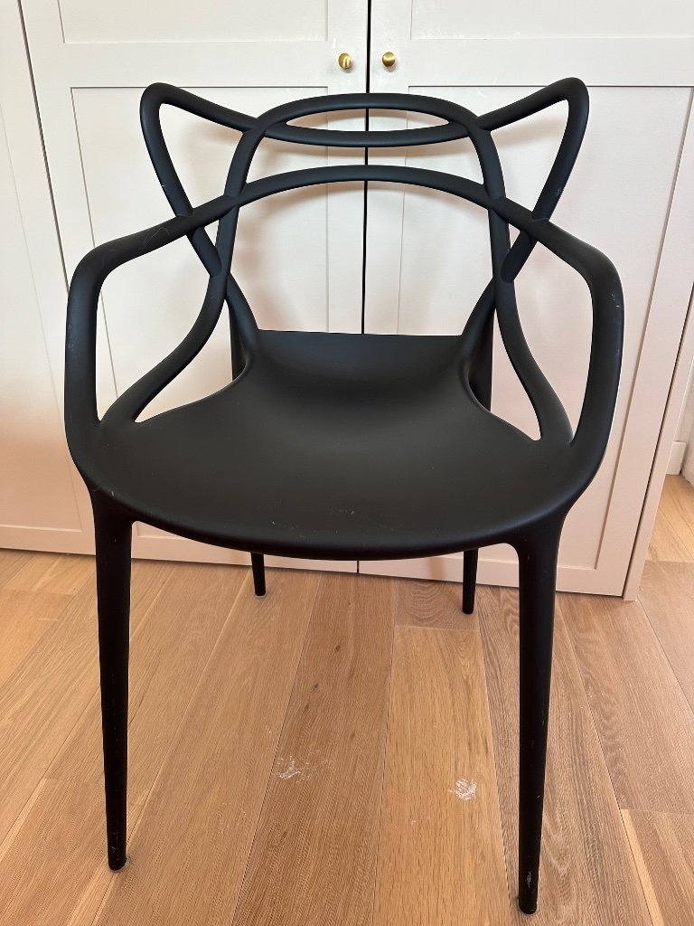 Kartell Masters chair black | €80 | Whoppah