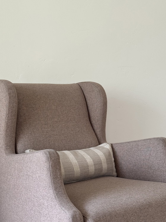 Image 1 of 2 sillones Chauffeuse de Living Divani: elegancia y confort atemporales en diseño italiano