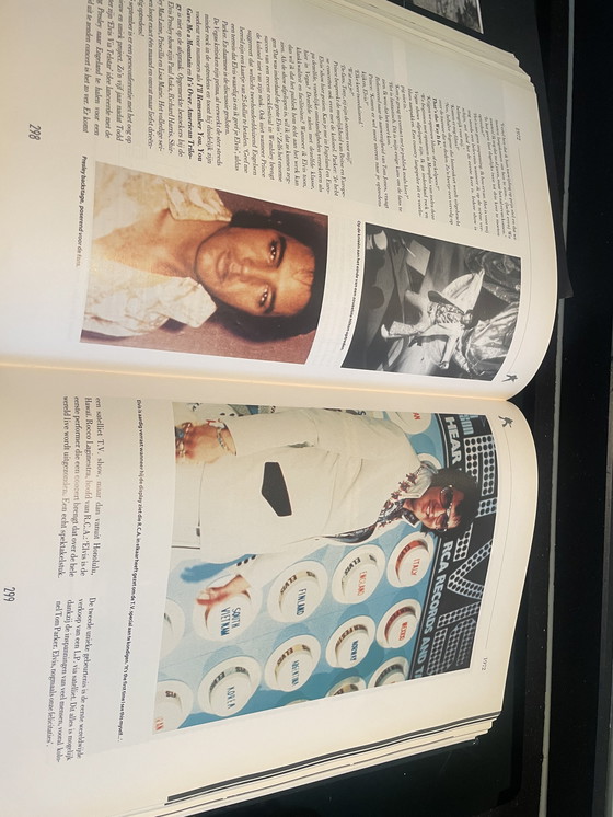 Image 1 of Boek + foto van Elvis Presley