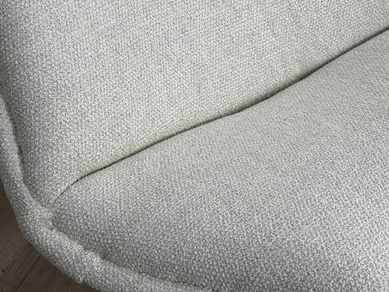 Image 1 of Artifort F510