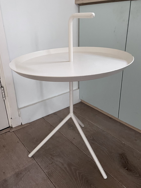 Image 1 of HAY bijzettafel crème 