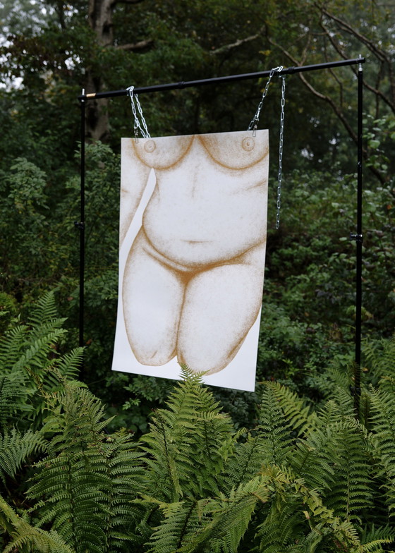 Image 1 of Impresión limitada Gordita de Polina Skaia