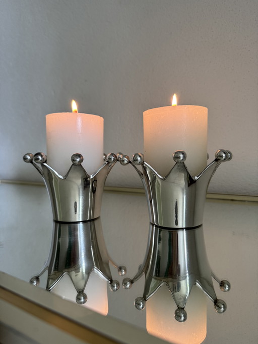 Silver-plated wreath candle holder