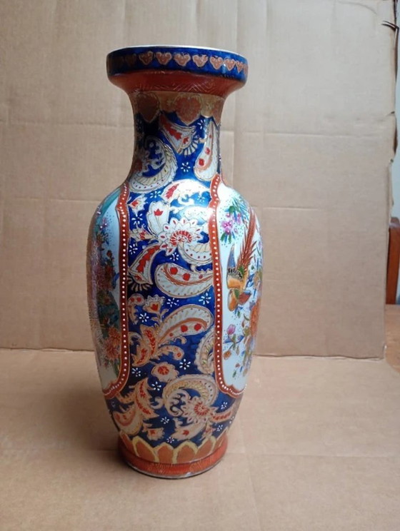 Image 1 of Kleurrijke vintage Satsuma / Imari stijl vaas