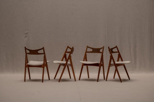 Hans J Wegner 'Sawbuck' CH29 Dining Chairs