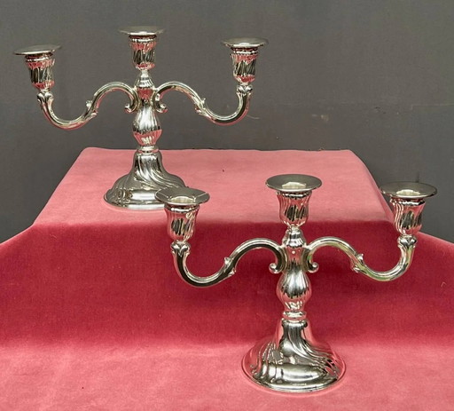 Pair of candlesticks. Silver-plated metal. – kandelaars en kaarsen (photo 2 of 6)