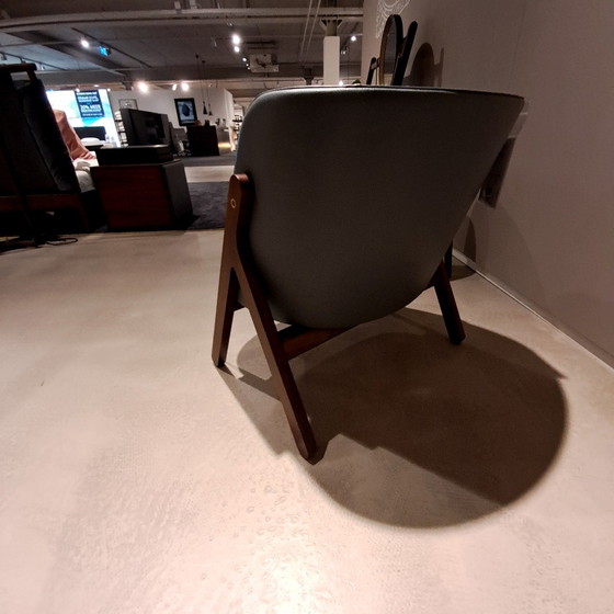 Image 1 of Poltrona Frau Ren fauteuil