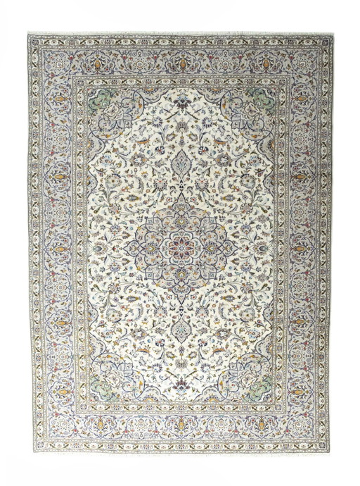 Alfombra oriental Keshan Kork anudada a mano – 360 x 261 cm – Estampado floral clásico en azul y crema