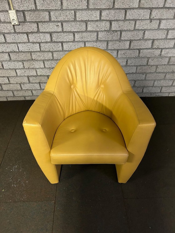 Image 1 of Leolux Carabita fauteuil Geel Leer