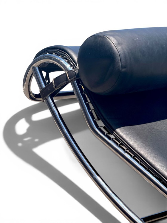 Image 1 of Authentic Cassina LC4 Chaise Longue by Le Corbusier - Black Leather (Serial N°114715)