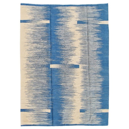 Alfombra Kilim tejida a mano | Diseño Ikat azul moderno | Lana de tejido plano sobre algodón (97 × 72 pulgadas)