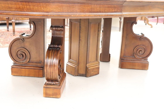 Image 1 of 19. Jahrhundert Oval Nussbaum ausziehbar Esstisch, Länge Mt 7,80