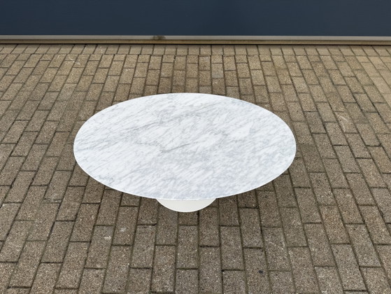 Image 1 of Original Knoll Tulip Eero Saarinen Oval Coffee Table Carrara