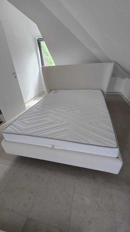 Cama tapizada POLO - Bielefelder Holzwerkstätten