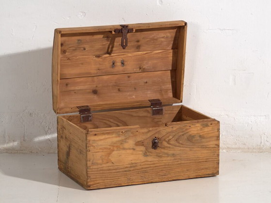 Malle de voyage antique (c.1900) #5 – Armoires de rangement, Rustic (photo 18 of 40)