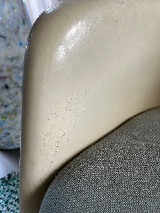 Vitra fiberglass rocking chair – Metal (photo 7 of 9)