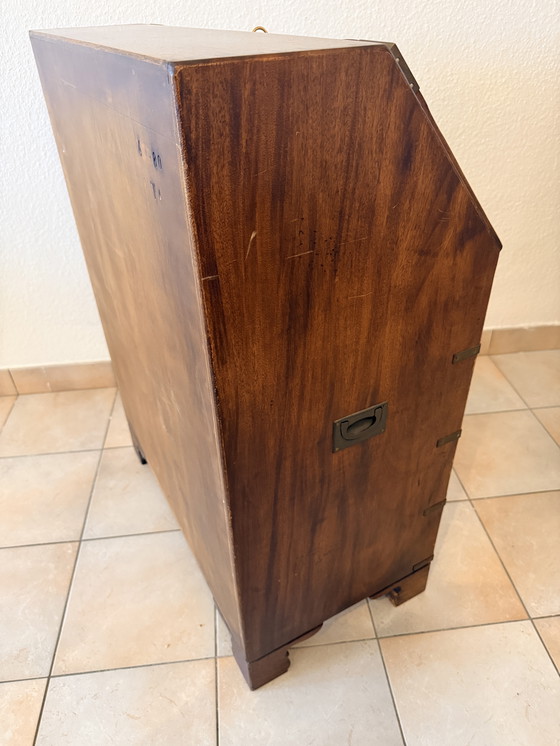 Image 1 of Bureau de secrétaire de style campagne anglaise – Mobilier militaire de campagne