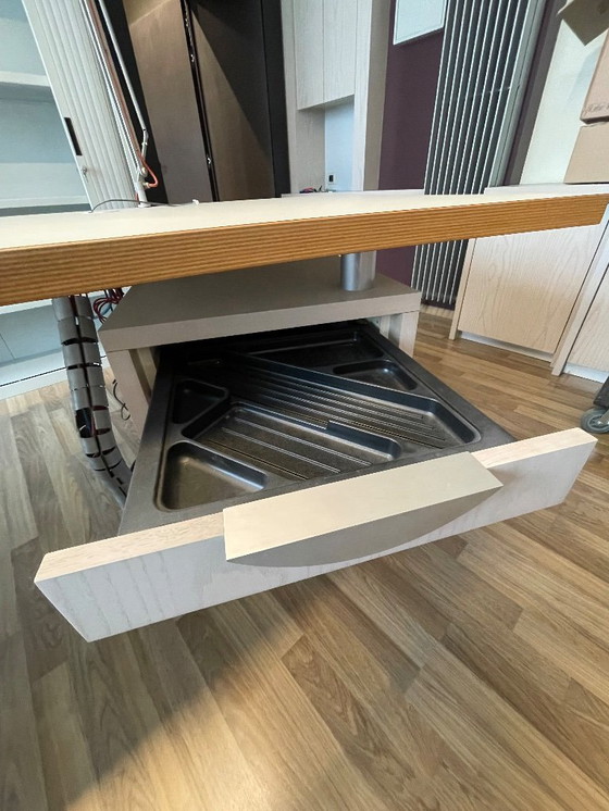 Image 1 of Beautiful stylish office furniture with drawer units