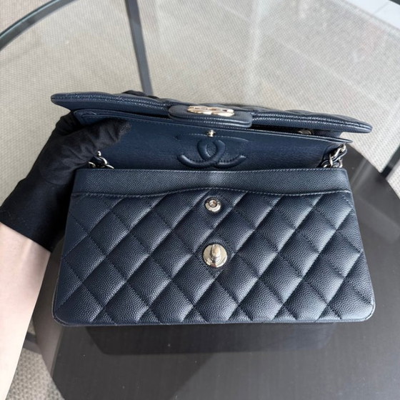 Image 1 of Chanel Classic Flap Small - Caviar 23CM Gewatteerd Donker Middernachtblauw Gouden Hardware Serie 27