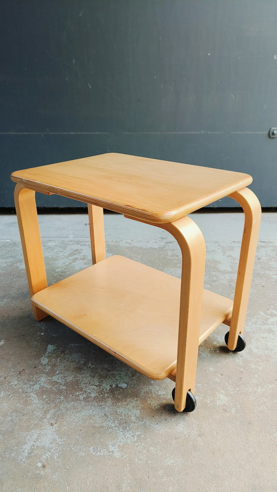 Image 1 of Carrello Zweedse IKEA Scandinavische Berken Brunado 2004 in Stijl van Alvar Aalto - Piccolo danno su una gamba
