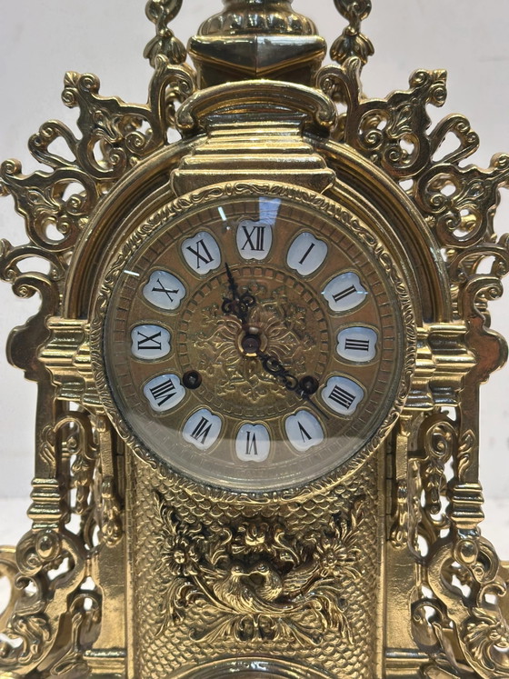 Juego de reloj de sobremesa de cobre de estilo antiguo con dos candelabros – Relojes (photo 4 of 8)