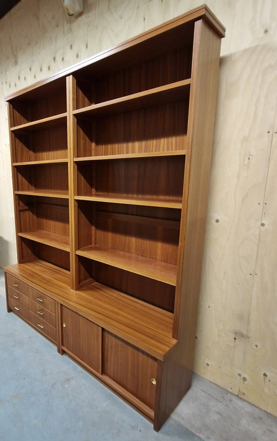 Image 1 of Grande bibliothèque murale vintage des années 1960