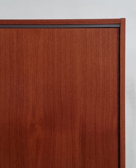 Armoire Mid Century – Wood (photo 17 of 23)