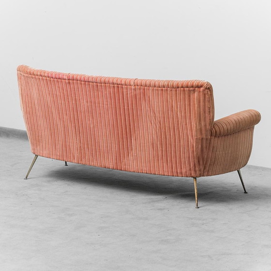Image 1 of DIVANO VINTAGE IN VELLUTO A RIGHE ANNI ’50 MODERNARIATO