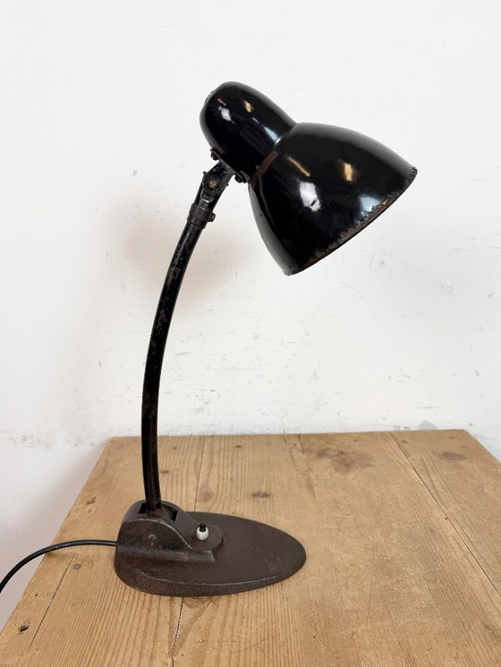 Image 1 of Industriële zwarte geëmailleerde Bauhaus bureaulamp, jaren 30