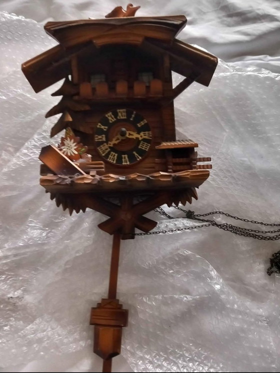 Image 1 of Authentic Black Forest Cuckoo Clock – Carved Chalet Model – Exceptional Working Condition
