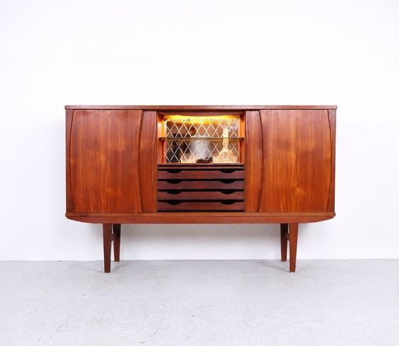 Image 1 of Vintage hoog teak dressoir met 4 schuifdeuren, 1960s