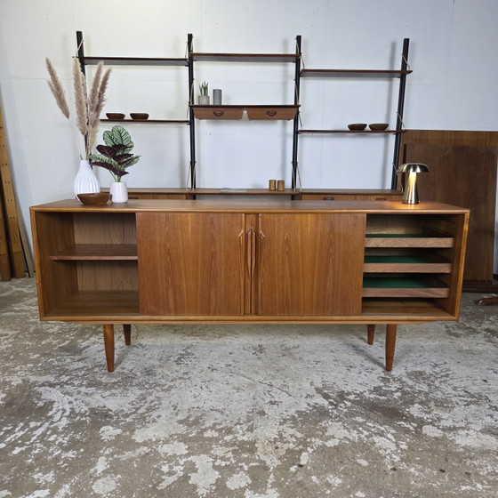 Gunni Omann, Axel Christensen (ACO Møbler) Buffet bas Vintage – Wood (photo 8 of 15)
