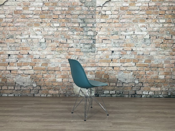 Image 1 of 2x Vitra DSR verde