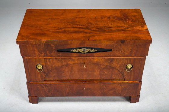 Image 1 of Vroeg 19e-eeuwse Biedermeier mahoniehouten commodes, jaren 1830