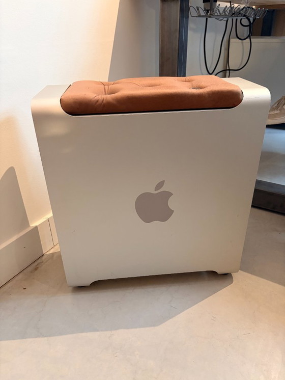 Image 1 of Apple Power Mac G5 Hocker/Stuhl – Einzigartiges Design!