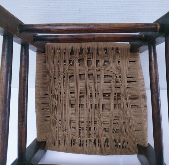 Sgabello vintage in legno con intreccio vegetale – Sgabelli (photo 8 of 12)