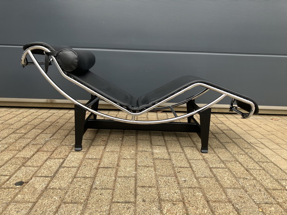 Image 1 of Originele Cassina Lc4 Le Corbusier in Topstaat!! Zwart/chroom