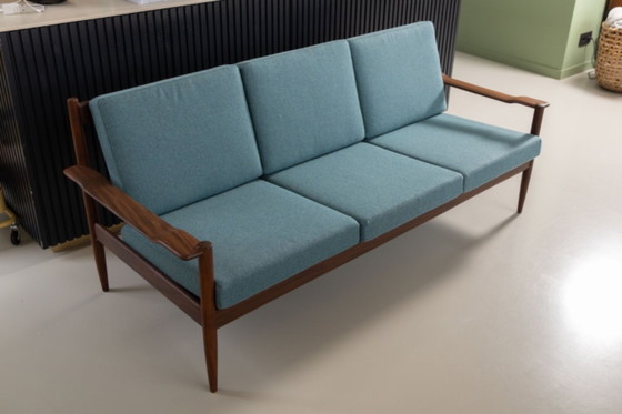 Image 1 of Divano scandinavo a 3 posti