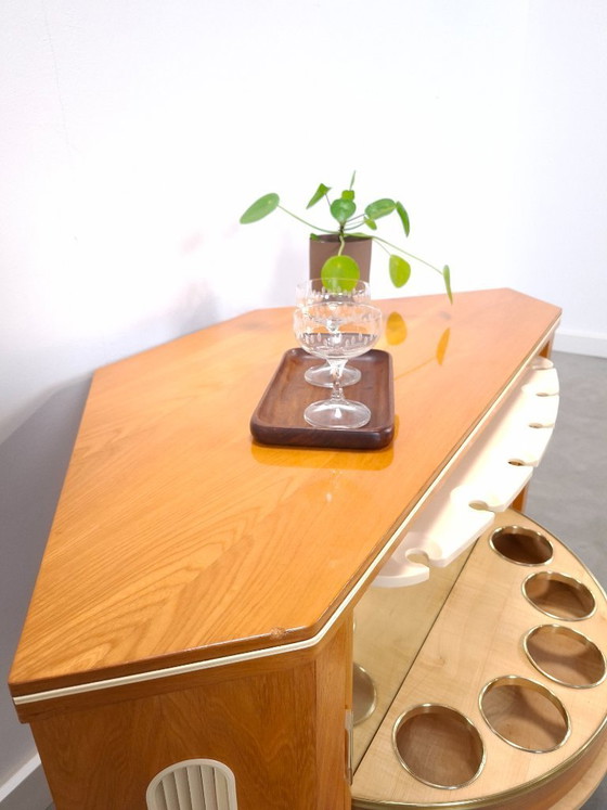 Image 1 of Mueble bar esquinero giratorio con espejo