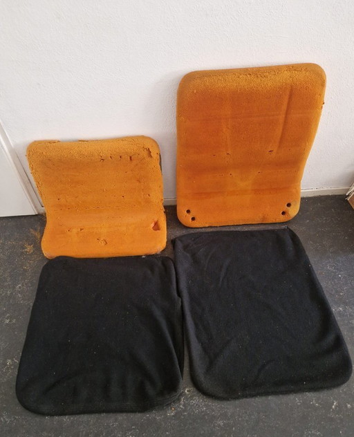 Piezas para Artifort Concorde F 780: cubierta negra, tapicería y estructura.