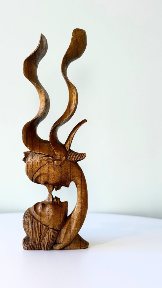 Image 1 of Statuetta balinese vintage intagliata a mano – "Il bacio", circa anni '70
