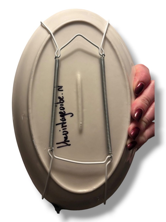 Image 1 of Vintage Wall Plate – The Vintage Vibe